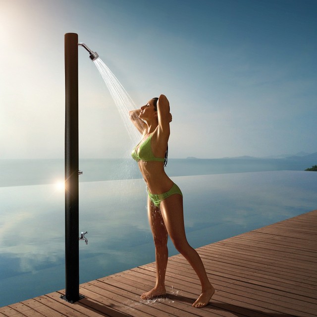 Ducha antes da piscina Ducha antes da piscina