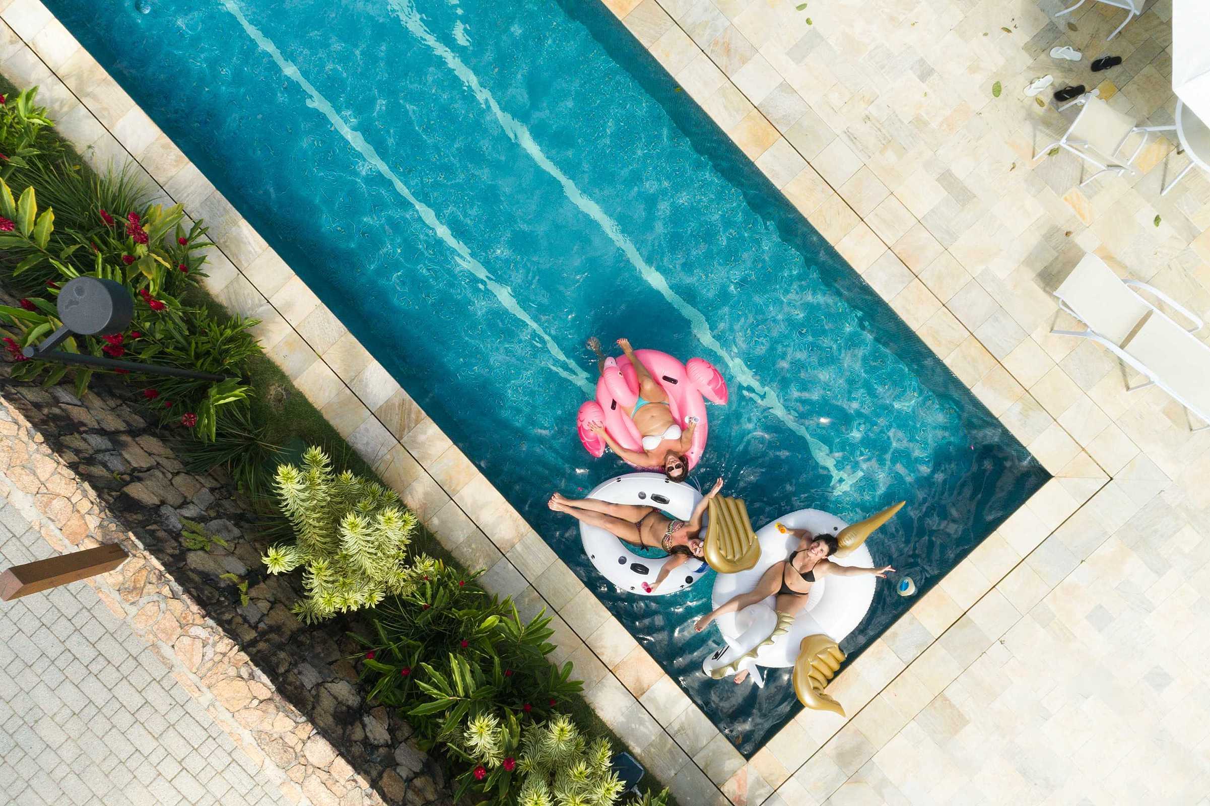 pedras para piscina